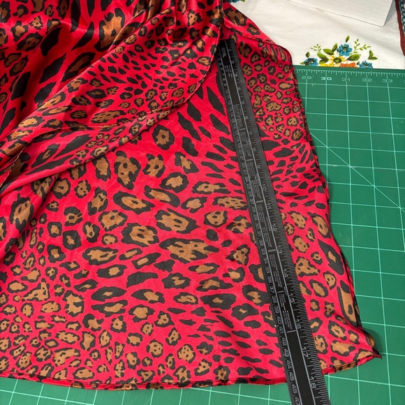 La Vie En Rose Red & Black Satin Leopard Slip Dress Nightgown Lace Detail - Picture 3 of 11